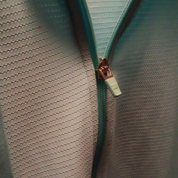 Tek Gear size Large light hoodie - Picture 6 of 7